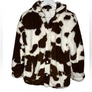 Forever 21 Woman’s brown and white Cow Print cozy button up jacket size medium